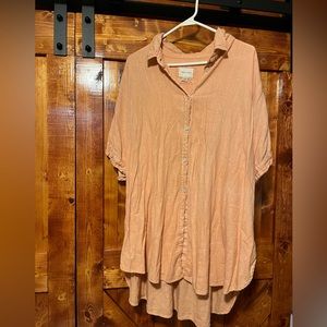 American eagle peach button up.